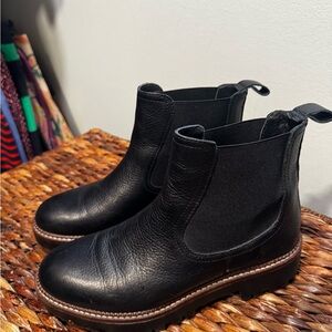Caslon Womens Leather Ankle Boots